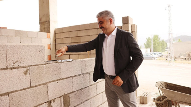 Pozantı Belediyesi’nden Sosyal Destek Atağı: Ekmek Fabrikası ve Aşevi Açılışa Hazırlanıyor