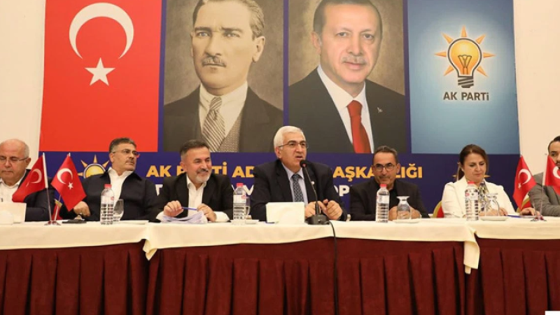 AK Parti Adana Teşkilatı İl Danışma Meclisi’nde Buluştu