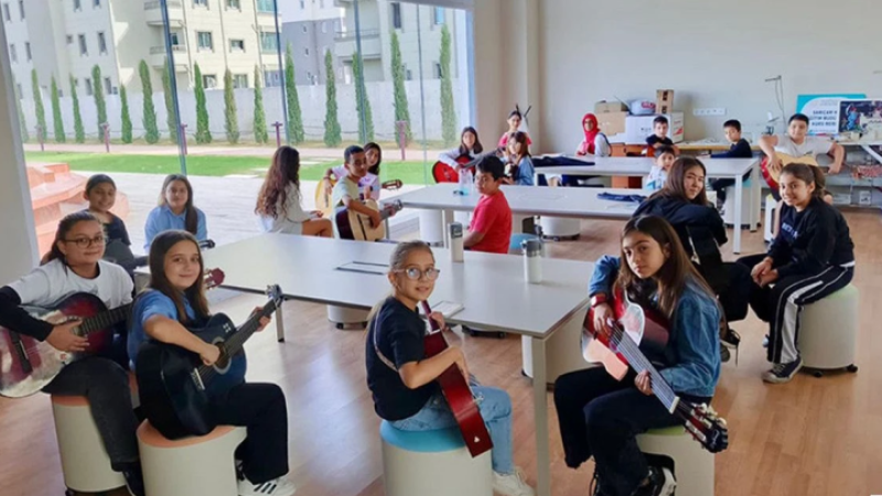 Sarıçam'da Saz ve Gitar Kursu Başladı