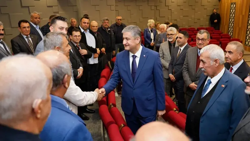 Adana Valisi Yavuz Muhtarları Ağırladı