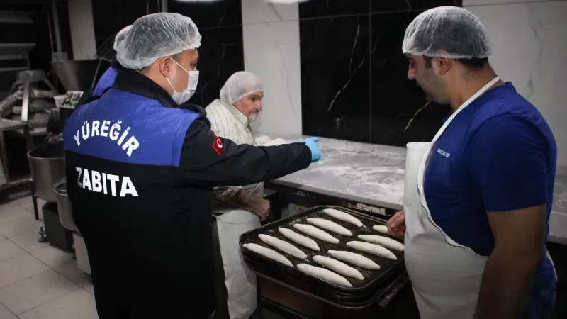 Yüreğir’de Ramazan Öncesi Fırınlara Sıkı Denetim: Gramaj ve Hijyen Mercek Altında!