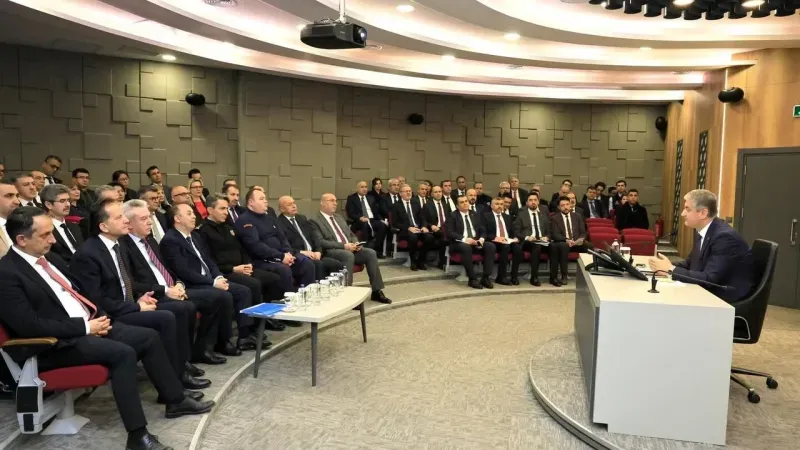 Vali Yavuz Başkanlığında Kritik Toplantı: Adana İçin Yeni Yol Haritası Çizildi