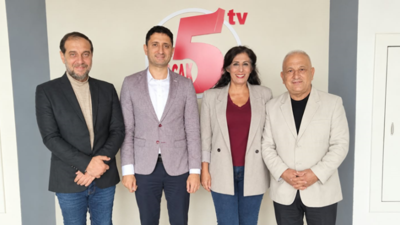 Anahtar Parti Sarıçam İlçe Başkanlığı’ndan 5 Ocak TV’ye Nezaket Ziyareti